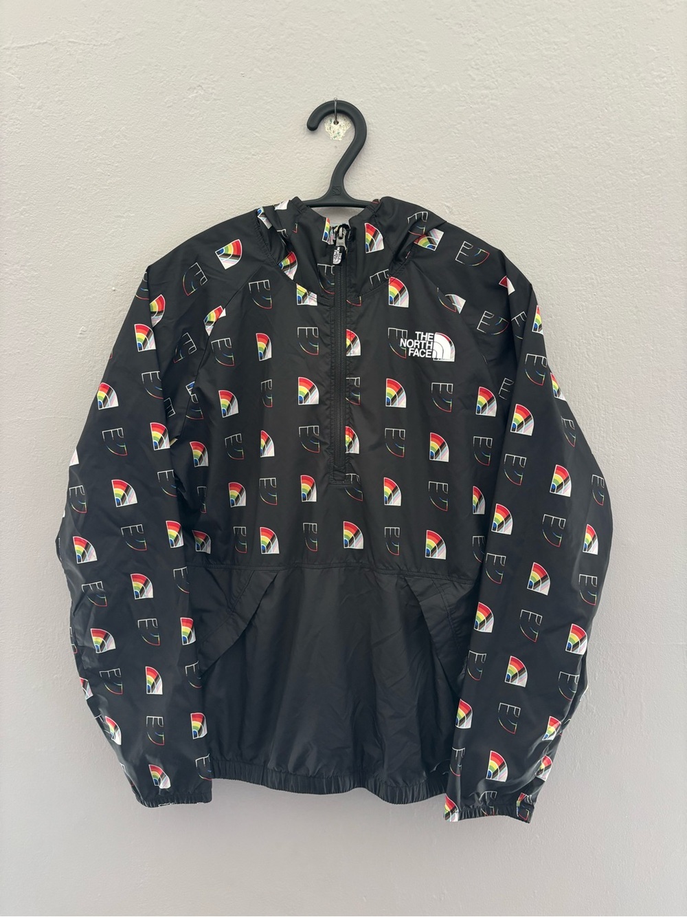 North Face Windbreaker Youth Large